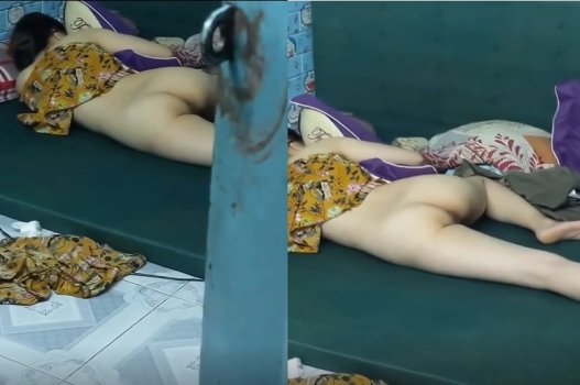 Сури вскоре простирался во второй половине дня, чтобы найти удовольствие